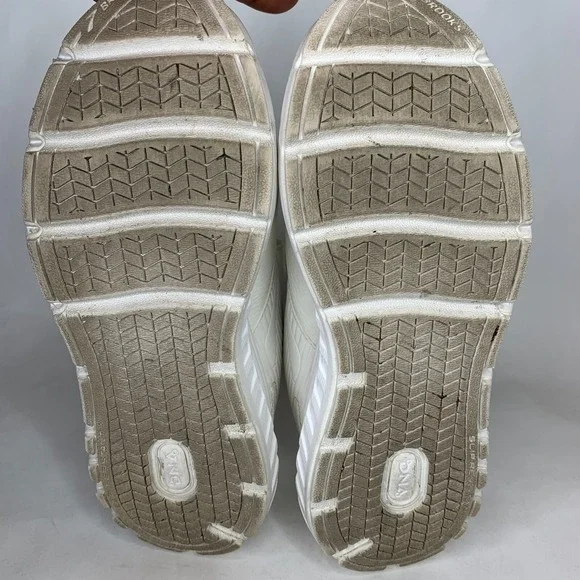 Brooks Addiction Walker Womens 9 B White Leather Comfort Walking Shoes - Picture 7 of 8